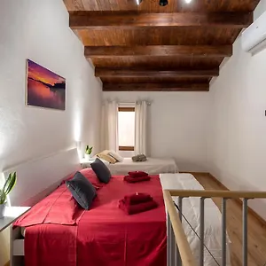 Zia Bi Apartment